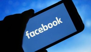 How to earn money through Facebook